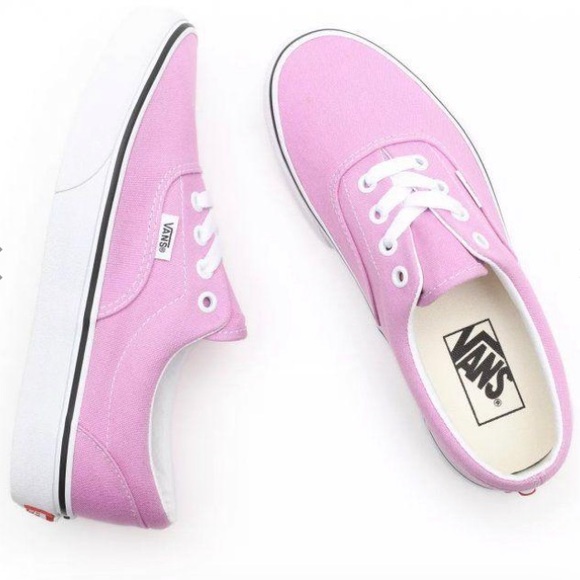 Vans Shoes - 💕NWT: VANS✨ Era Shoes: Women’s size 9.5 / Men’s size 8